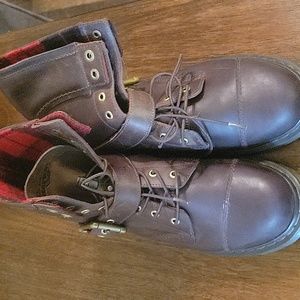 Doc Martin Triumph ll